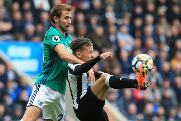 场上崭露头 场上崭露头